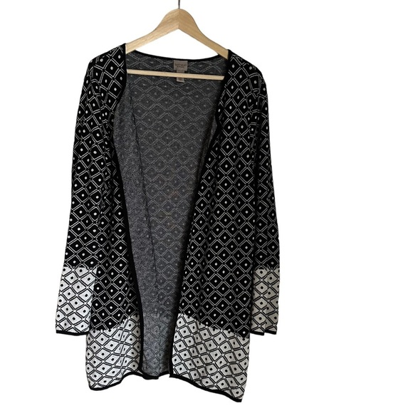 Easywear By Chico's Open Front Cardigan with Geometric Pattern in Black & White - Picture 11 of 11